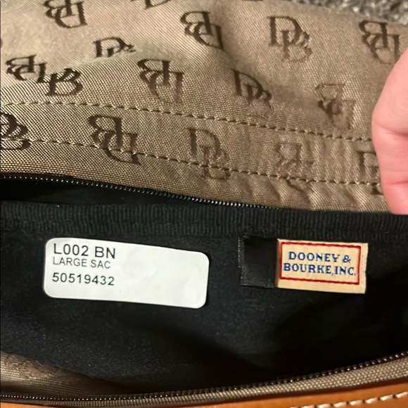 Dooney & Bourke Cream and Brown Hobo Shoulder Bag - Picture 10 of 11